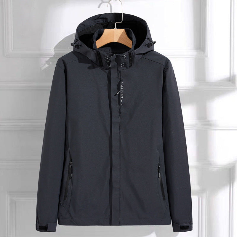 Chaqueta ligera con capucha y cremallera