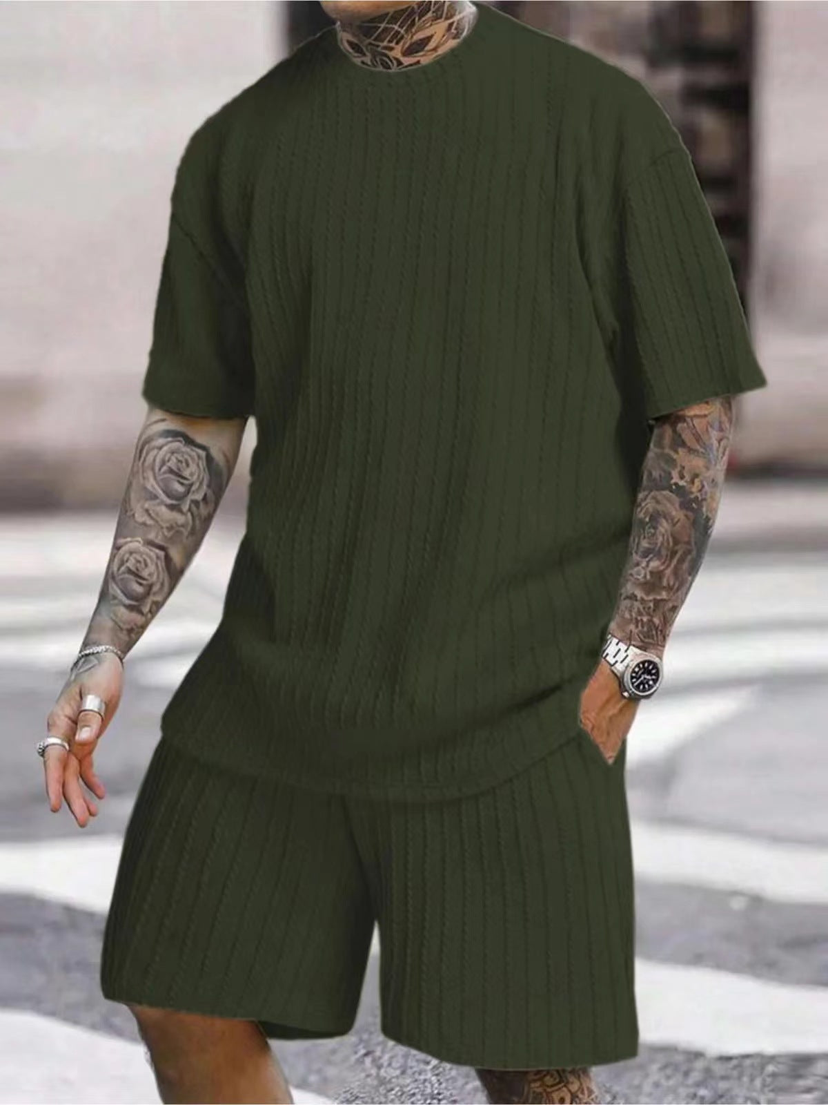 Conjunto de verano para hombre: camiseta de hombros caídos y pantalones cortos con cordón