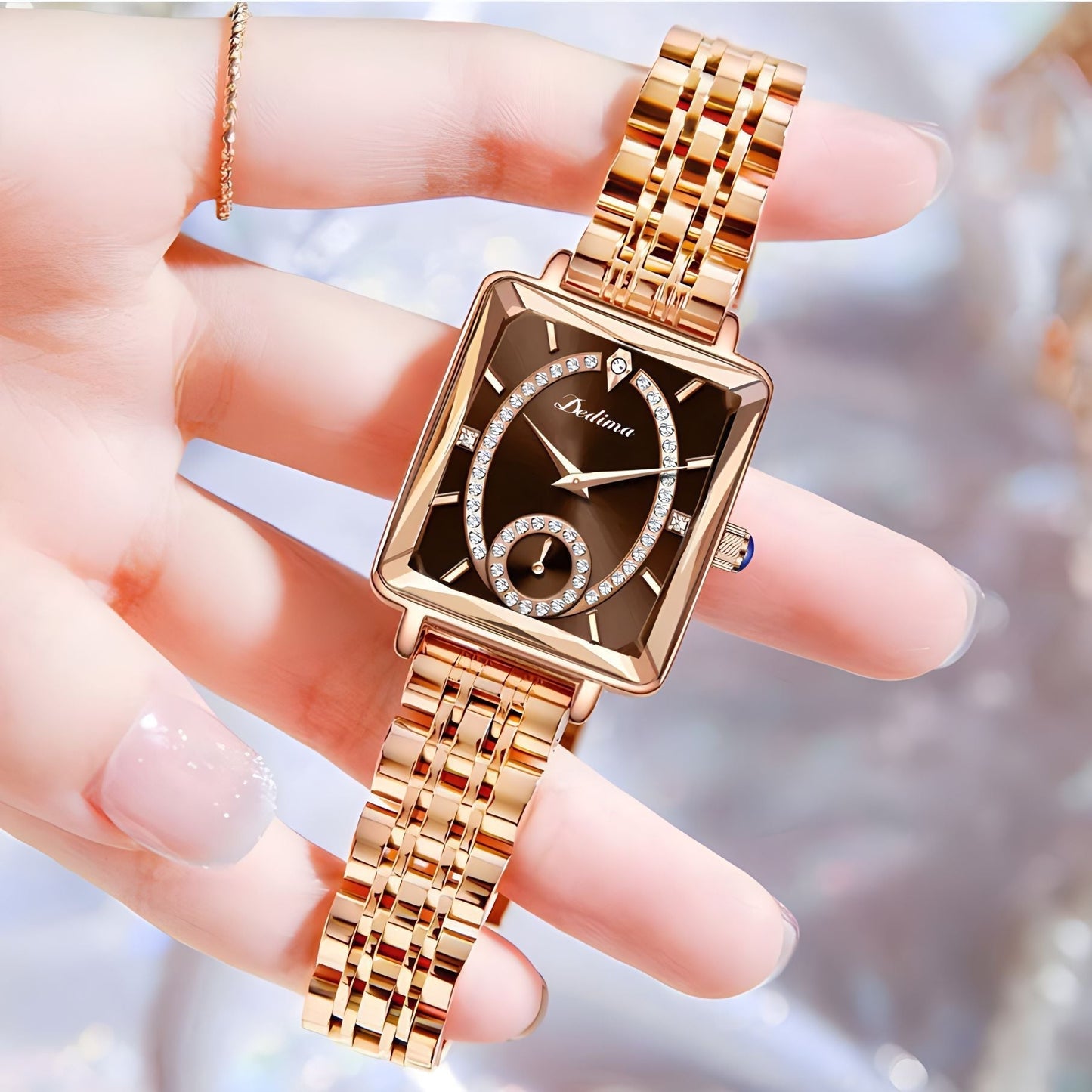 Reloj de Mujer Cuadrado a la Moda con Diamantes Sintéticos en Oro Rosa