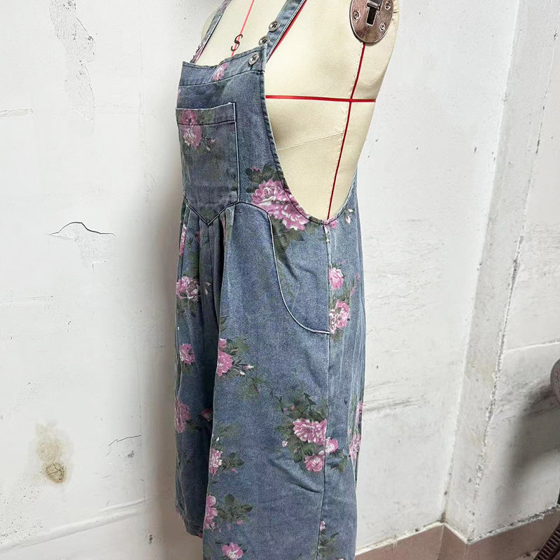 Mono vaquero vintage con estampado floral