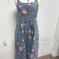 Mono vaquero vintage con estampado floral