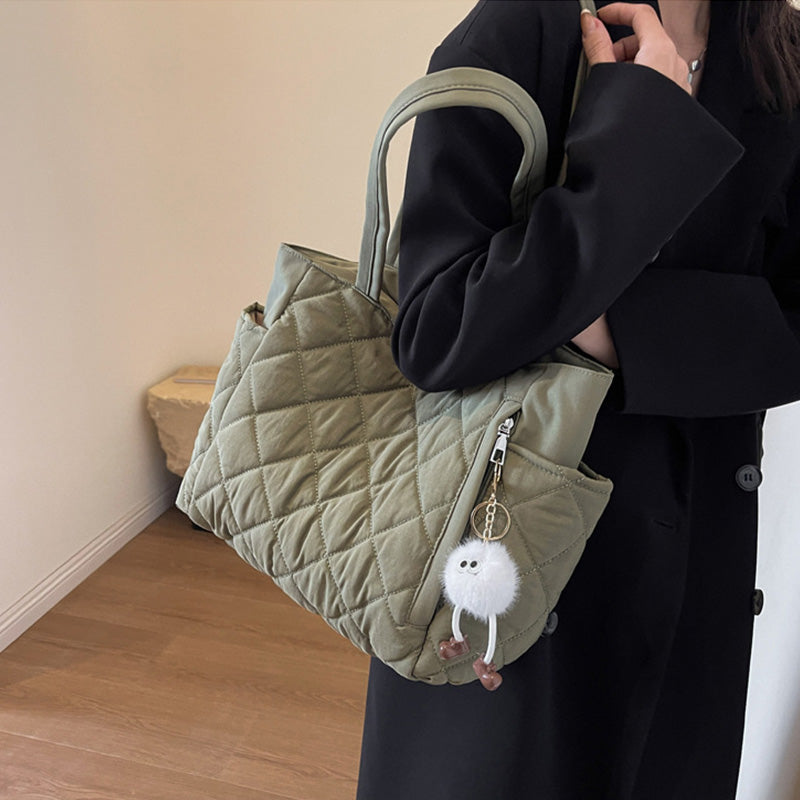 Women's Large Capacity Solid Quilted Shoulder Bag