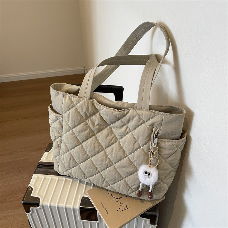 Women's Large Capacity Solid Quilted Shoulder Bag