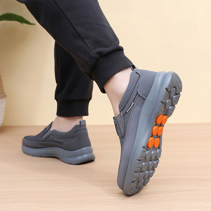 👟 ¡60% DE DESCUENTO! ✨ Zapatillas Slip-On Ortopédicas Transpirables para Hombres - Soporte Arqueado con Plantillas de Espuma con Memoria para Comodidad Diaria 🏃‍♂️💨