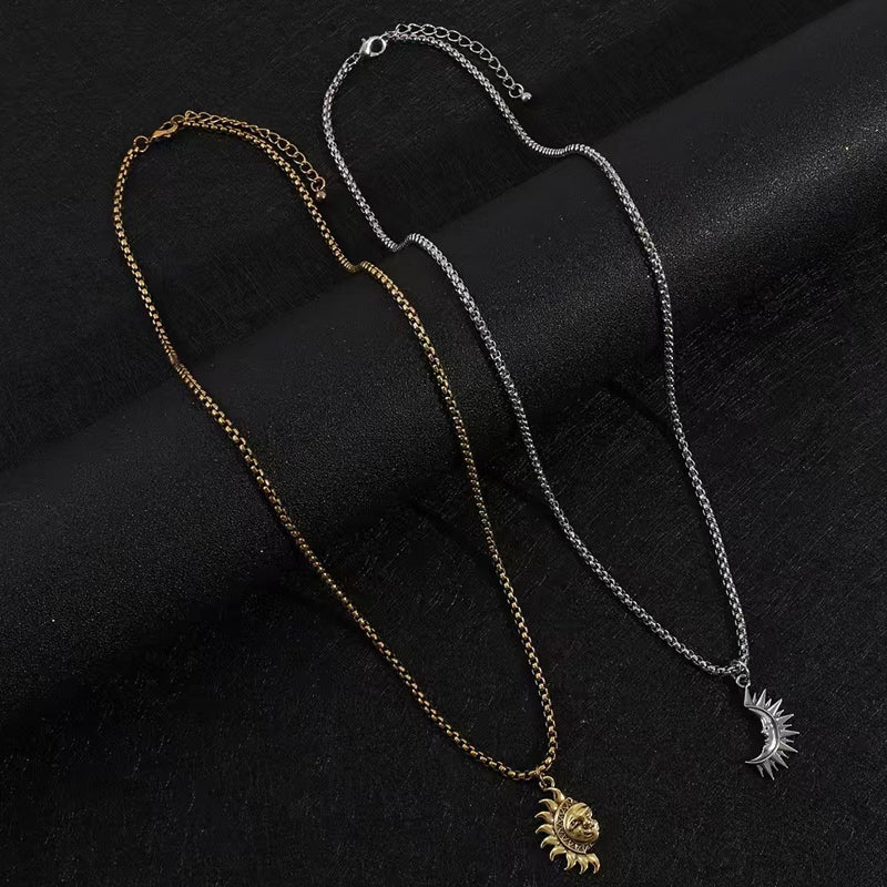 🌞🌙 Collar Pendant Set Sol y Luna Entrelazados – Símbolo de amor único para San Valentín