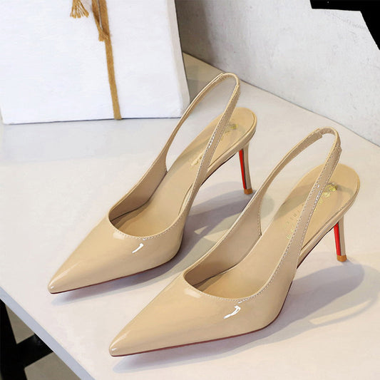 Zapatos de tacón de aguja con punta afilada y talón abierto de charol para mujer