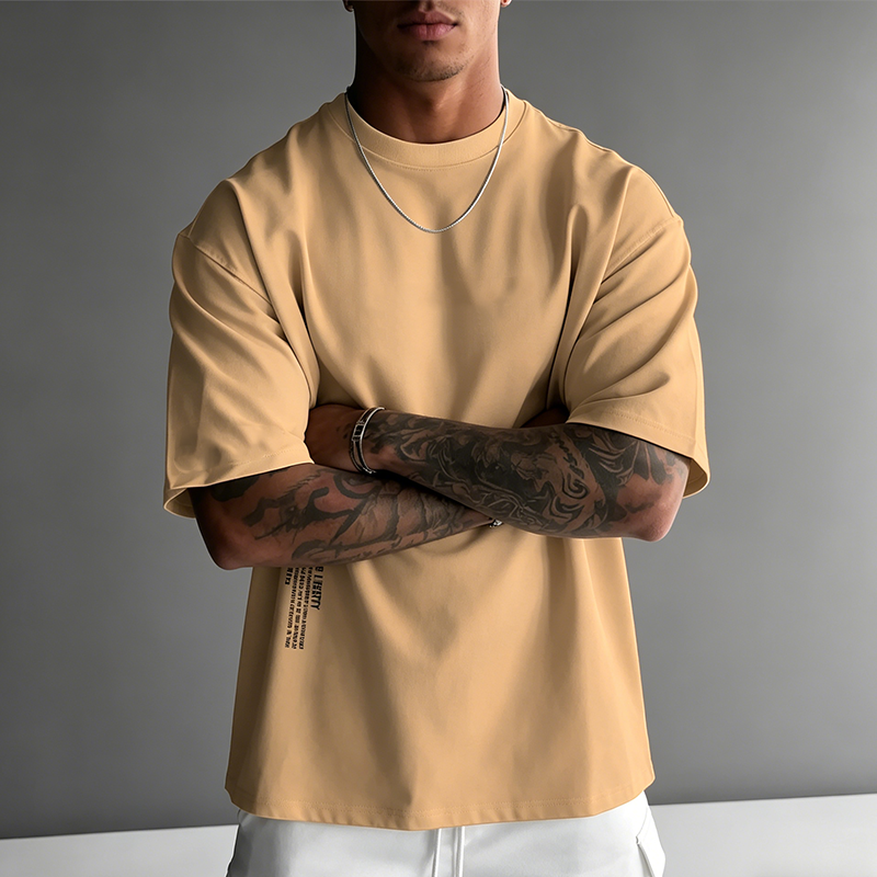 Playera de Manga Corta para Hombre con Ajuste Holgado y Estilo Urbano