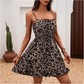 Vestido de tirantes finos con tirantes finos con atadura delantera
