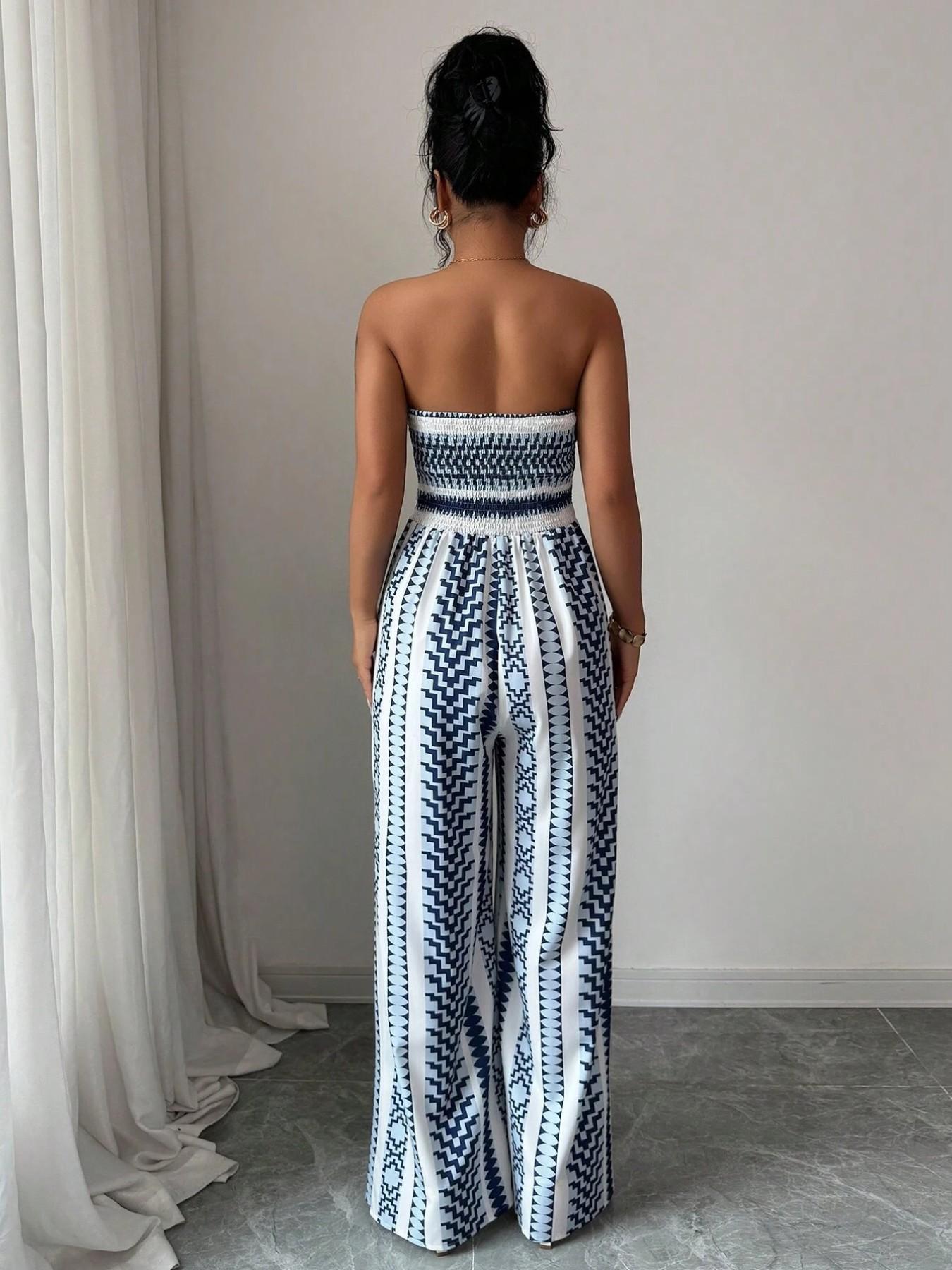 👗💙 Mono con estampado geométrico, escote a la espalda y abertura lateral: ¡50 % de descuento! Ideal para la playa, la oficina y las salidas nocturnas. 🔥✨