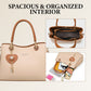 Elegante bolso tote para mujer con dije de corazón brillante