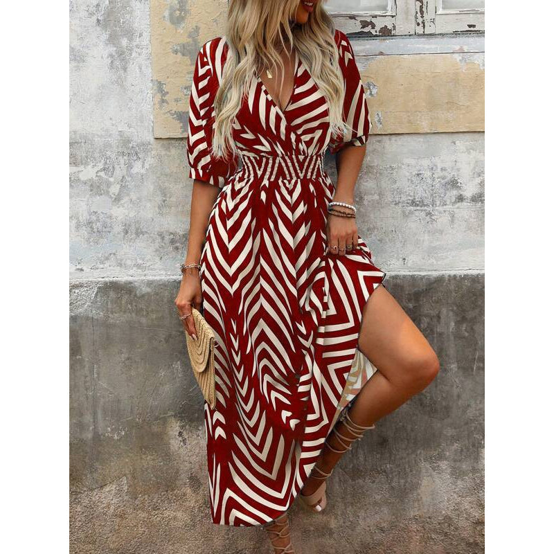 🌺 2026 Sale — Over 46,000 Sold!✨ Chevron Print V-Neck Midi Dress