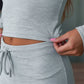 Conjunto de dos piezas de mujer: camiseta y pantalones informales
