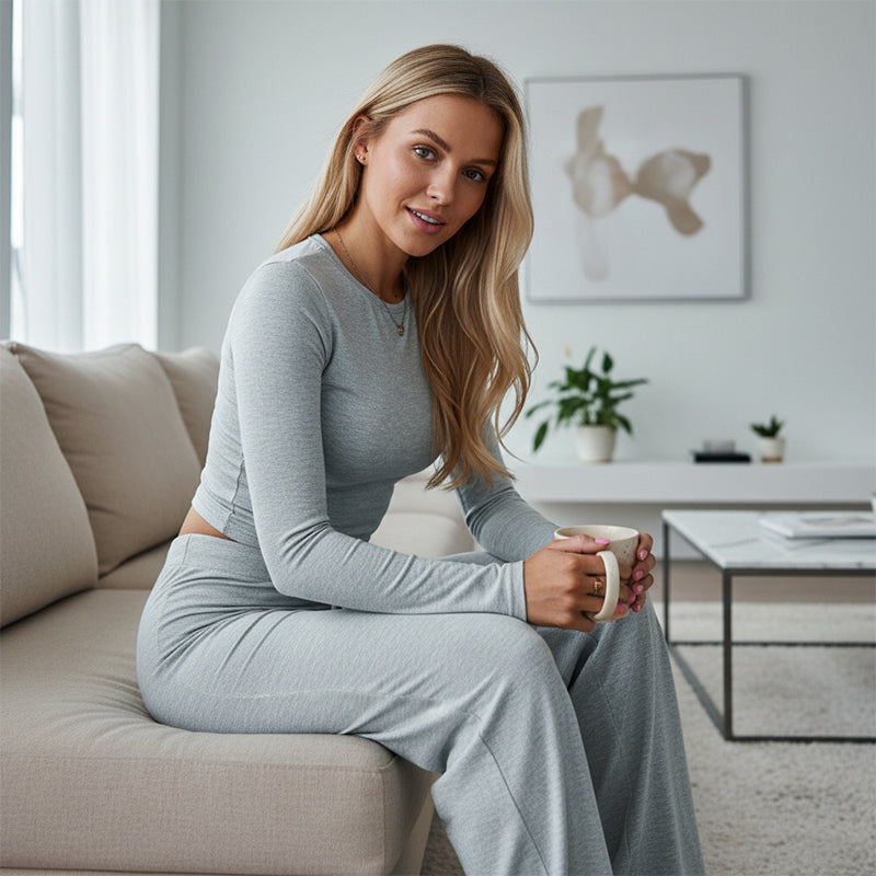 Conjunto de dos piezas de mujer: camiseta y pantalones informales