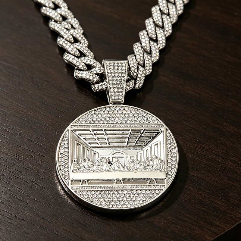 🎉 Rebajas 2026 — ¡Más de 46.000 vendidos! 💎 Collar Cubano con Colgante Llamativo – Detalles en Acabado Helado 🔥