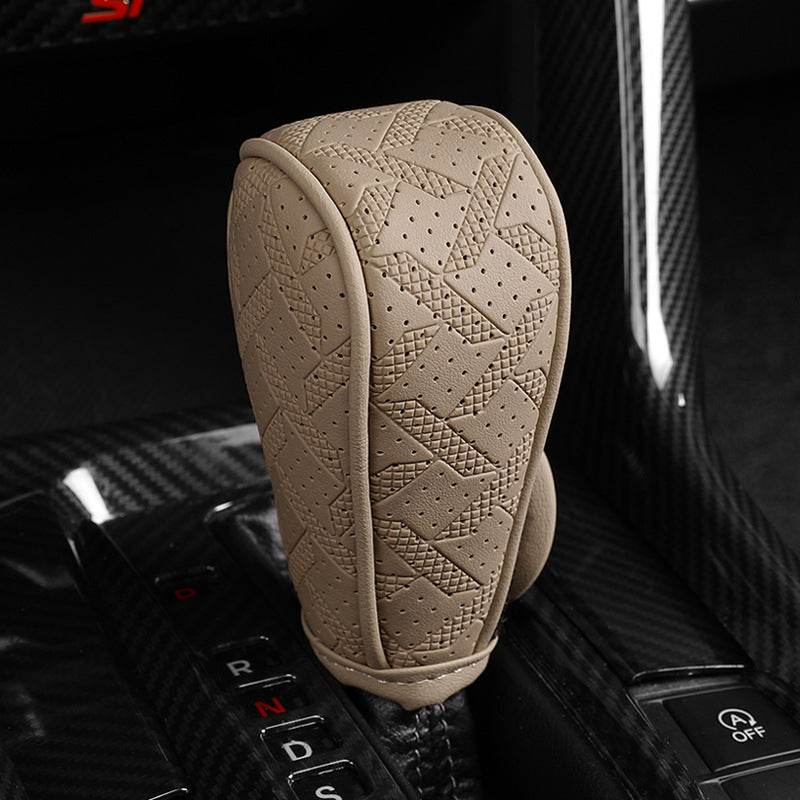 🎉 Oferta 2026 — ¡Más de 18,000 Vendidos! 🚗 Funda para Palanca de Cambios Transpirable – ¡Cuero Perforado Láser, Agarre Frío y Seco! ✨