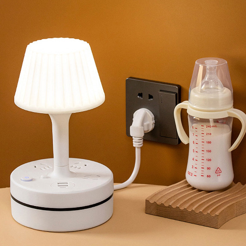 💡 Lámpara de mesilla con enchufes de CA y puertos USB