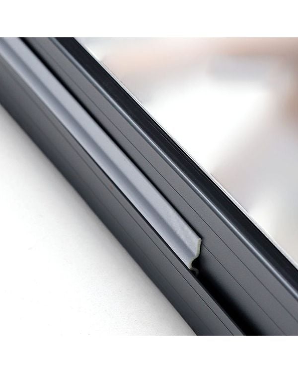 Tira de sellado autoadhesiva Typared para huecos de ventanas